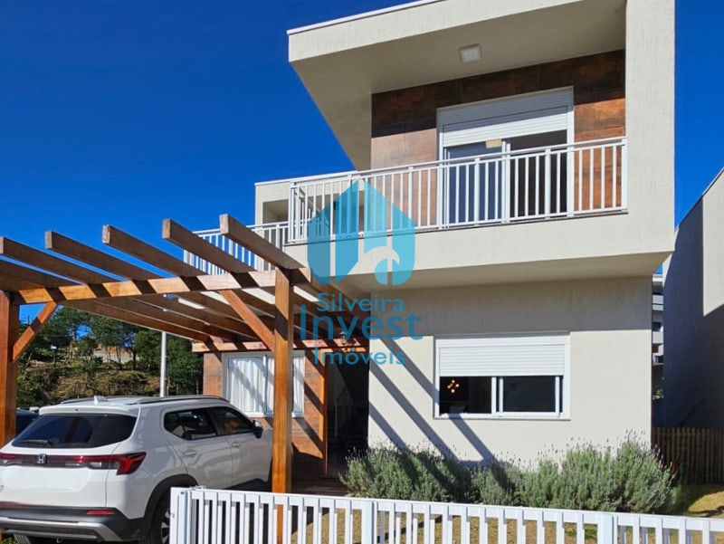 Bela Casa Totalmente Mobiliada a Poucos Minutos da Praia Central, Residencial Amorim, Ambrósio | Garopaba - SC
